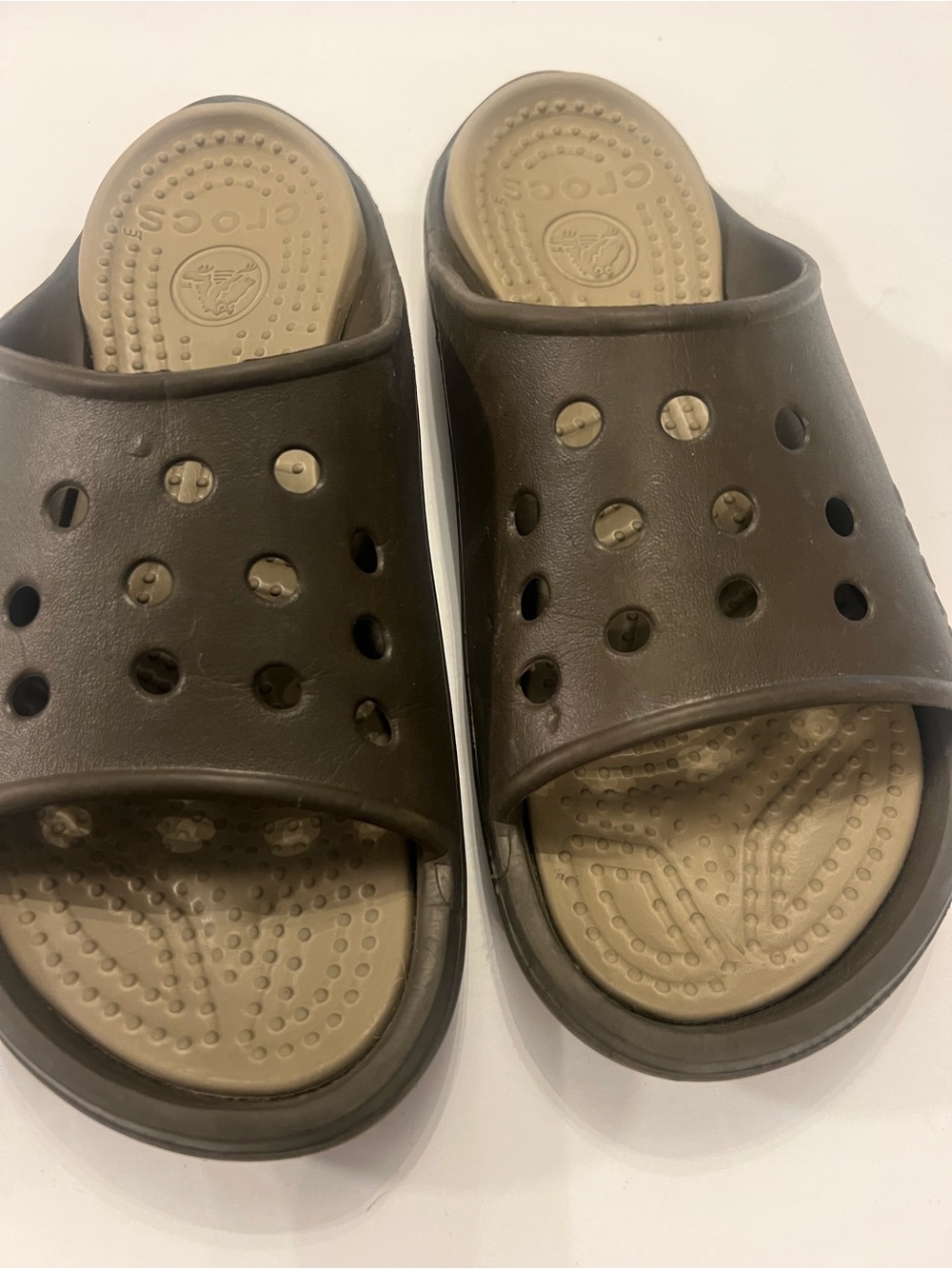 CROCS Unisex Slide Sandals - Dark Brown with Tan Footbed M9 W11